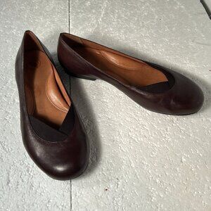 Nurture NWOT SZ8 Brown Leather Ballet Flat Comfort Office Old $ Essential French